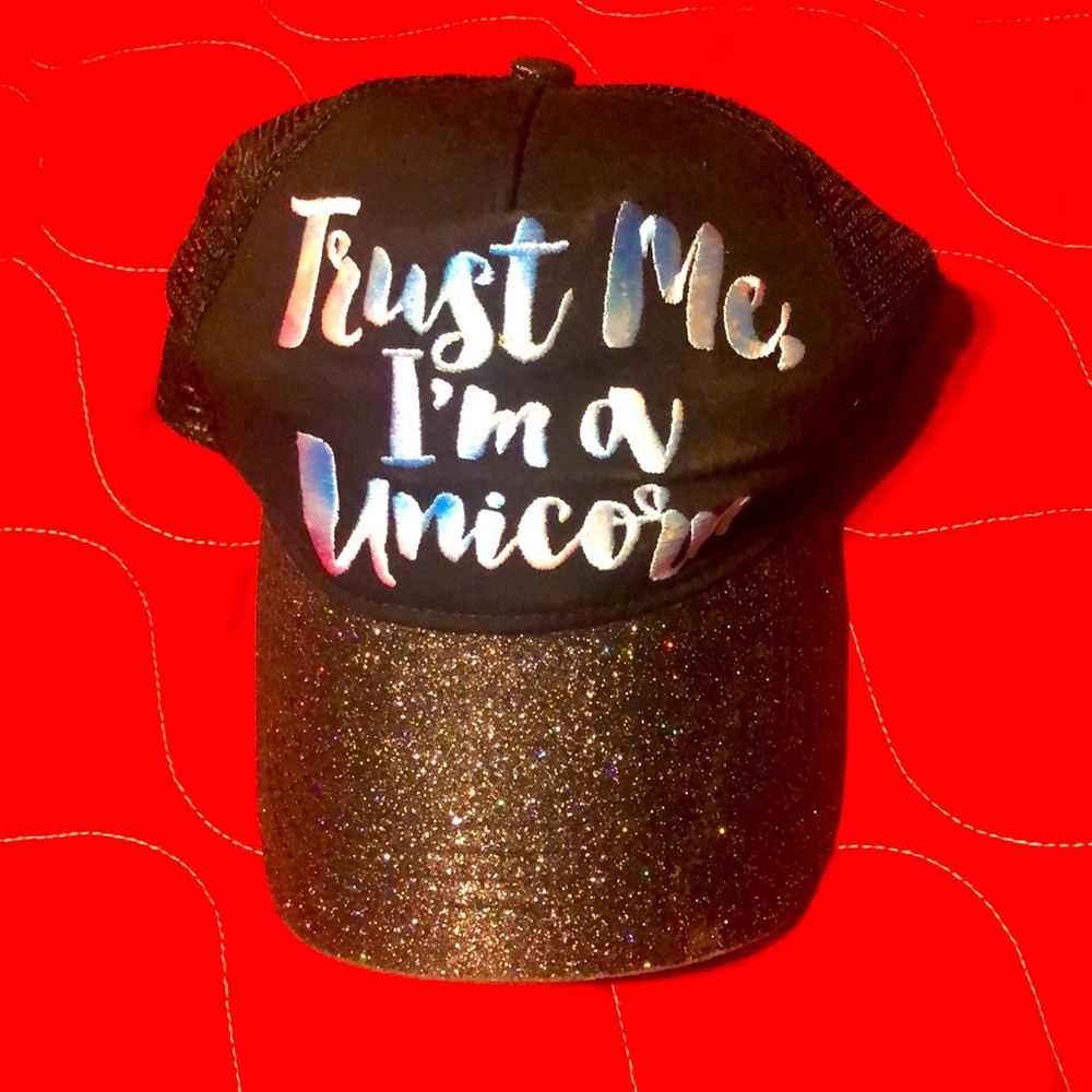 Women’s or girls hat